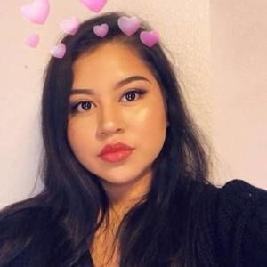 Meet your Posher, Aracely